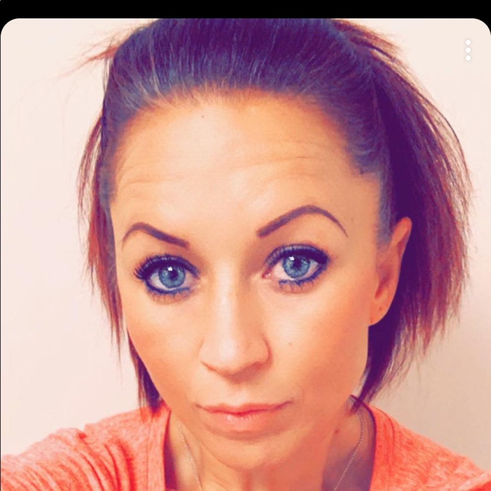 Meet your Posher, Christie